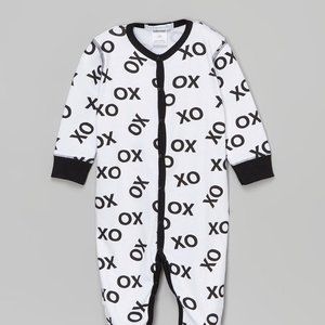 Baby Steps Baby boys XO pattern footie 9M